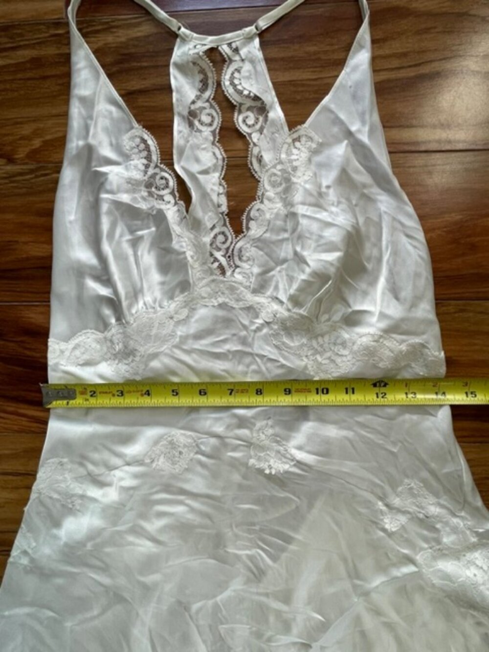 Victoria’s Secret Vintage Lace Trim Satin V-Neck Nightgown, White, Size M - Picture 10 of 13